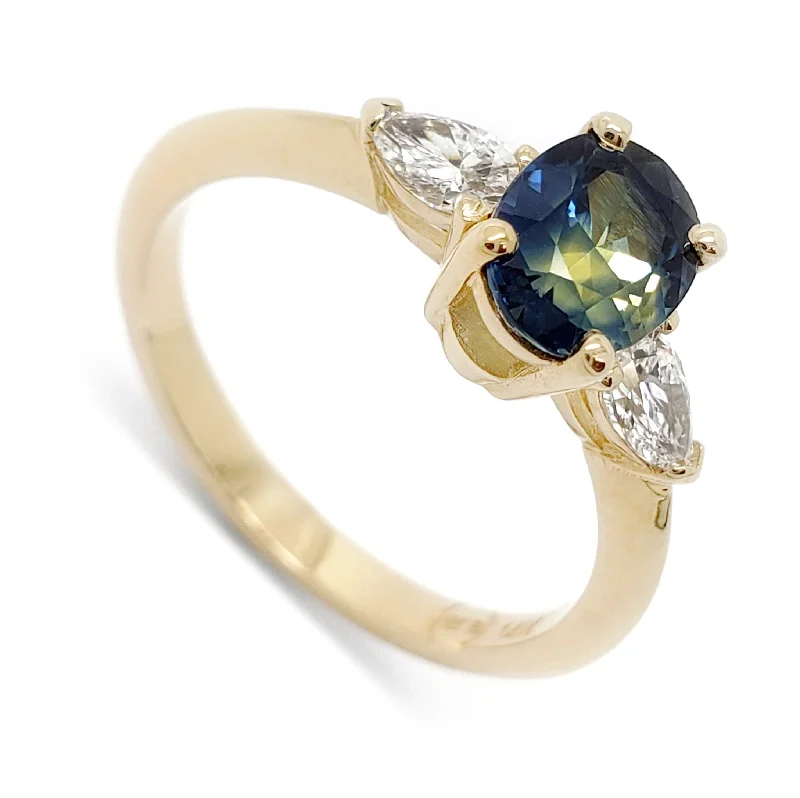 Arwin Yellow | Oval Bi-colour Sapphire