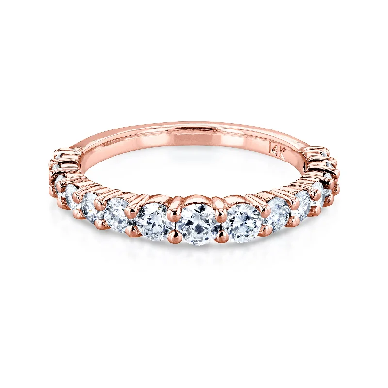 3/4 Carat TDW Graduated Diamond Wedding Band in 14k Rose Gold