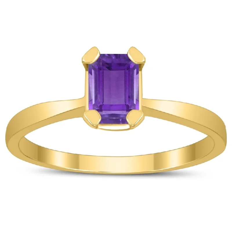 Emerald Shaped 6X4MM Amethyst Solitaire Ring in 10K Yellow Gold