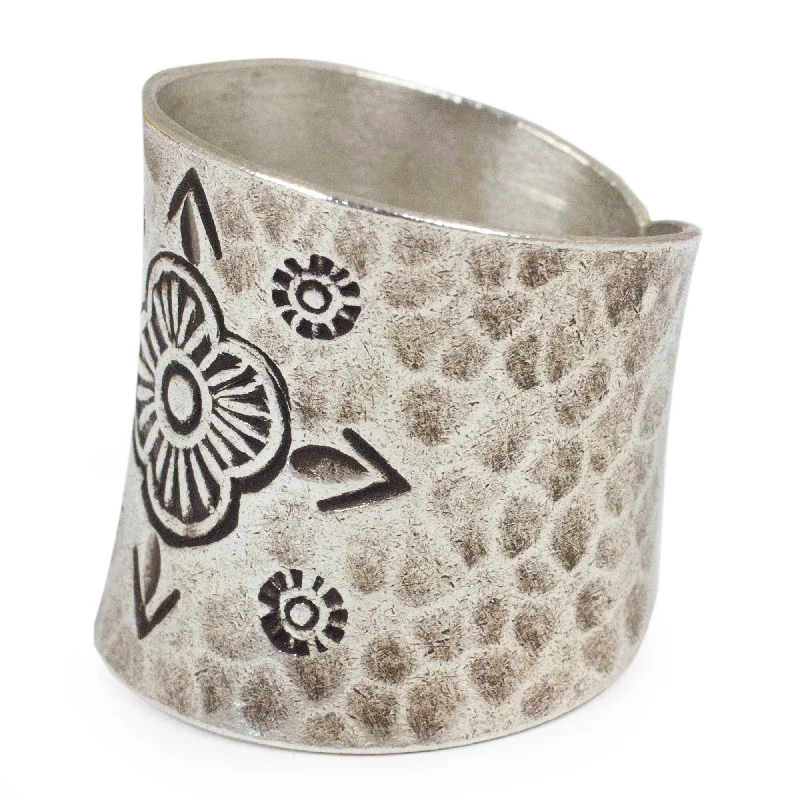 Handmade Sterling Silver 'Flower Compass' Ring (Thailand)