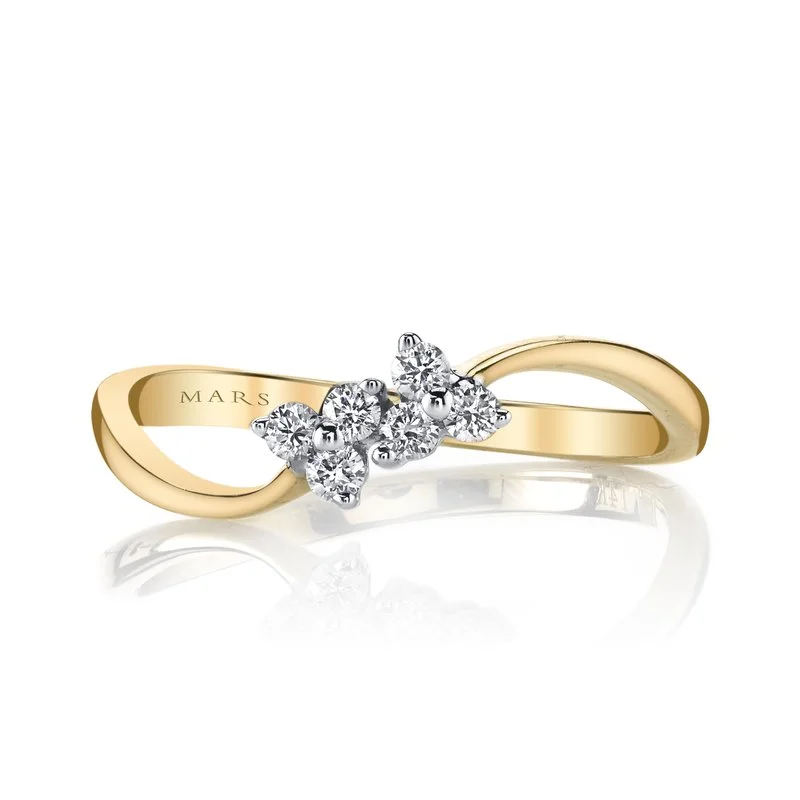 14K Two-Tone Gold 0.15ct. Cluster Diamond Dainty Fashion Ring