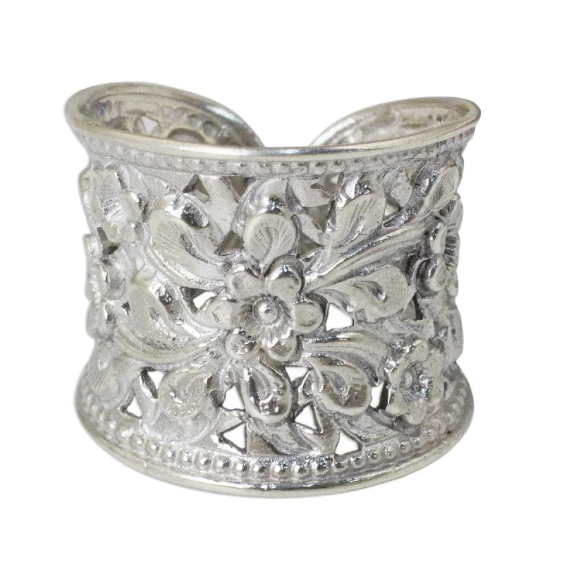 Novica Handmade Mae Ping Jasmine Sterling Silver Flower Ring