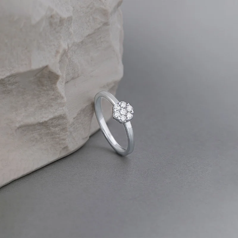 Sleek Floral Ring