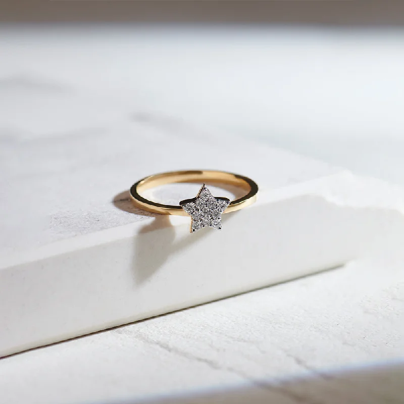 Star Pave Diamond Ring