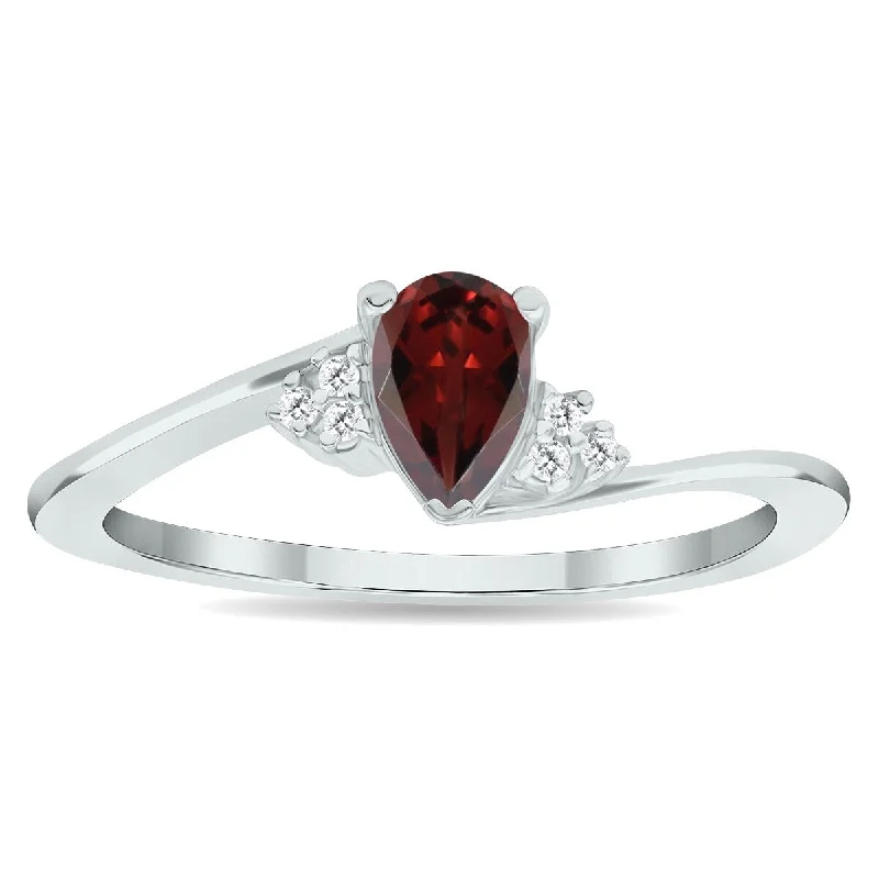 Women's Garnet and Diamond Tierra Ring in 10K White Gold