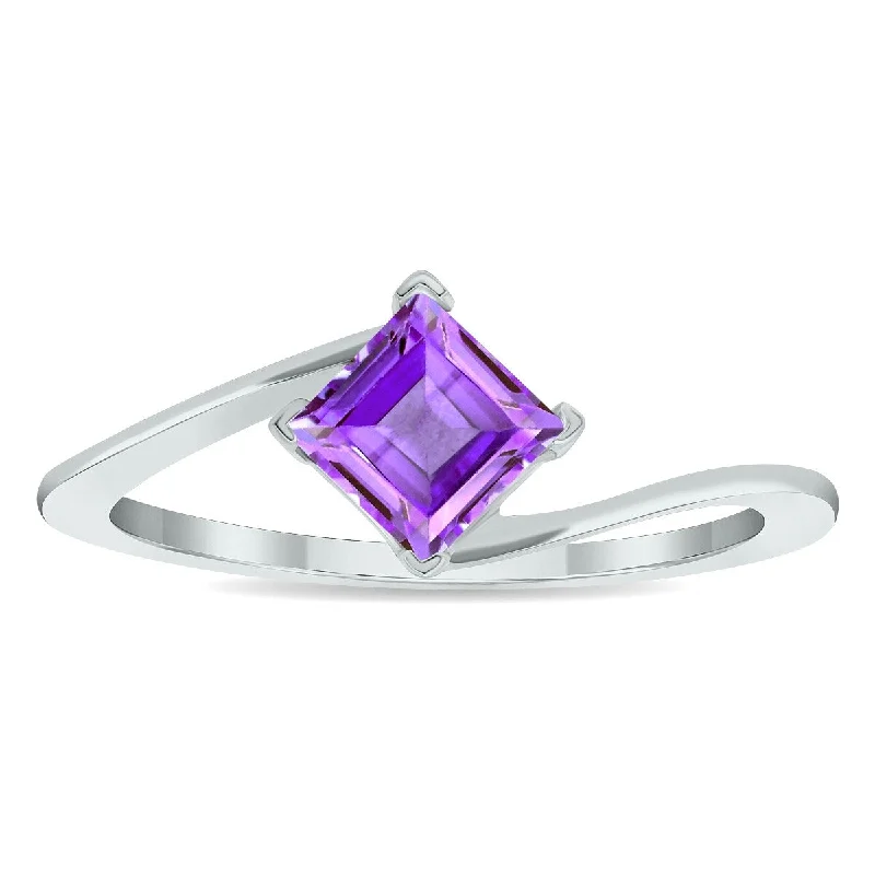 Women's Solitaire Amethyst Wave Ring in 10K White Gold