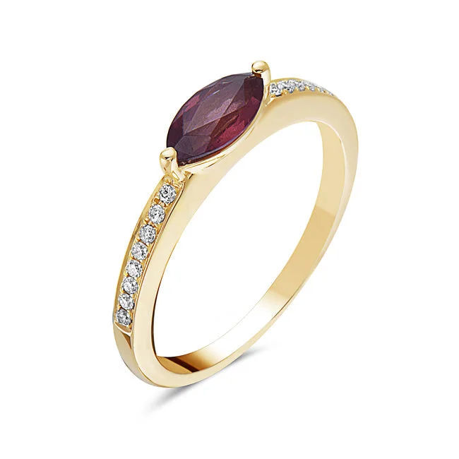 Garnet And Diamond Fashion Band